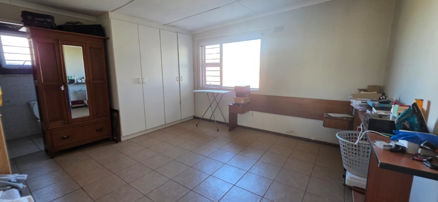 3 Bedroom Property for Sale in Sandbaai Western Cape